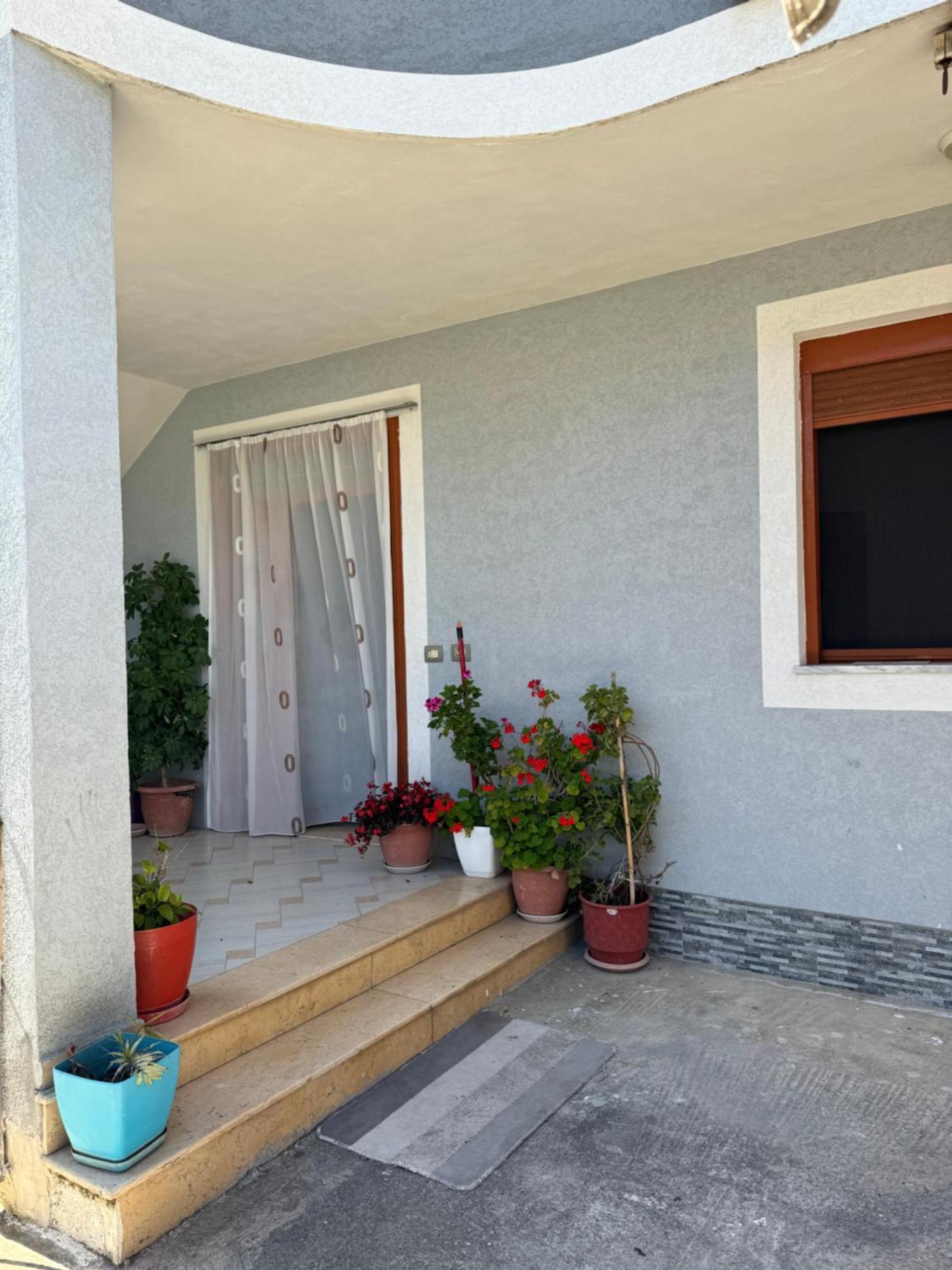 Ersi Apartment Драч Екстериор снимка