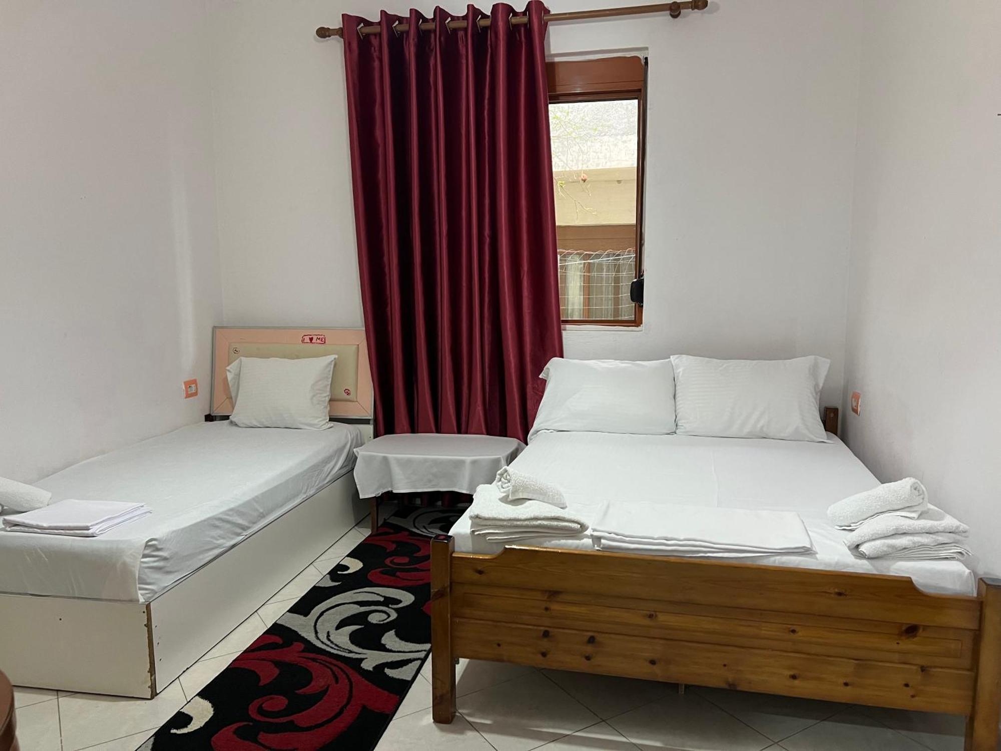 Ersi Apartment Драч Екстериор снимка
